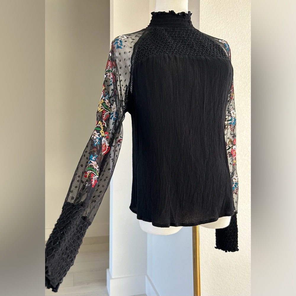Ban Jara Romantic Black Smocked Embroidered Lace Long Sleeve Top Womens S